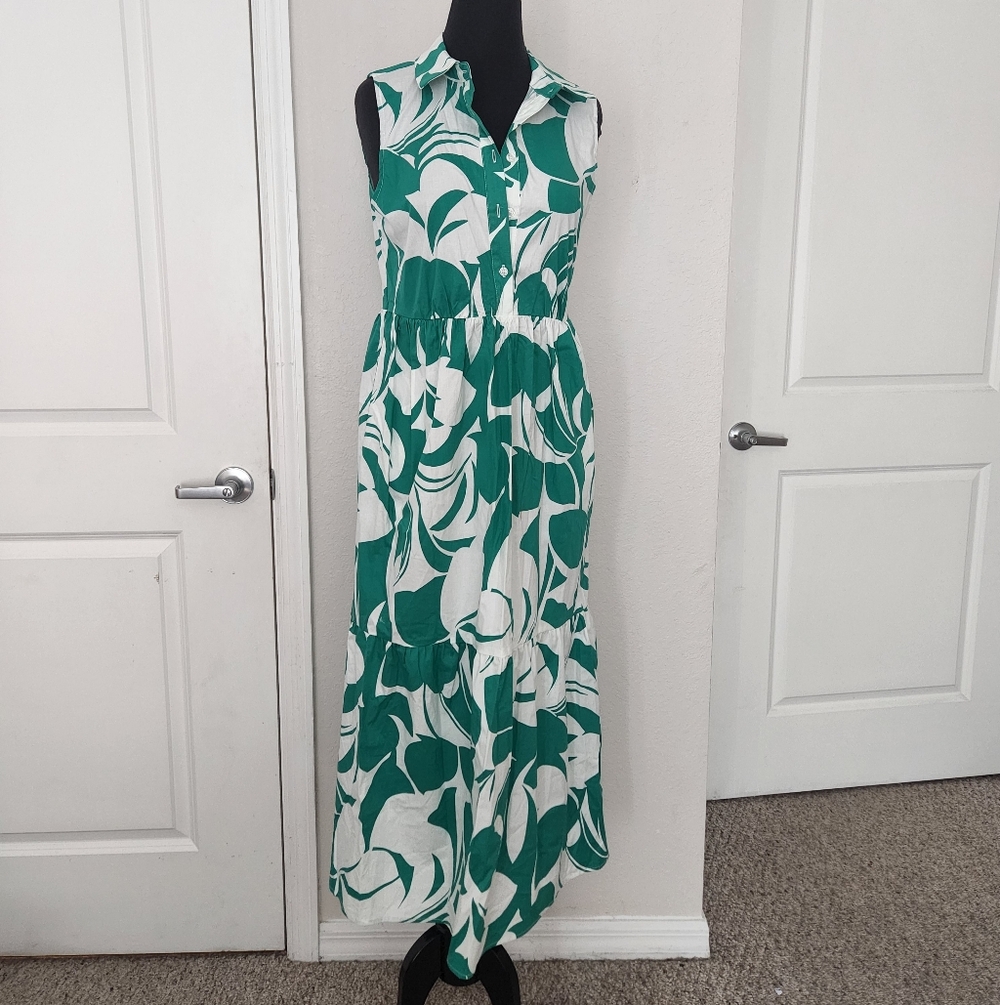 Tahari Green and White Leaf Print Maxi Dress